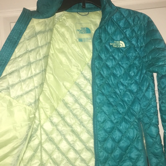 The North Face | jacket - Picture 3 of 4